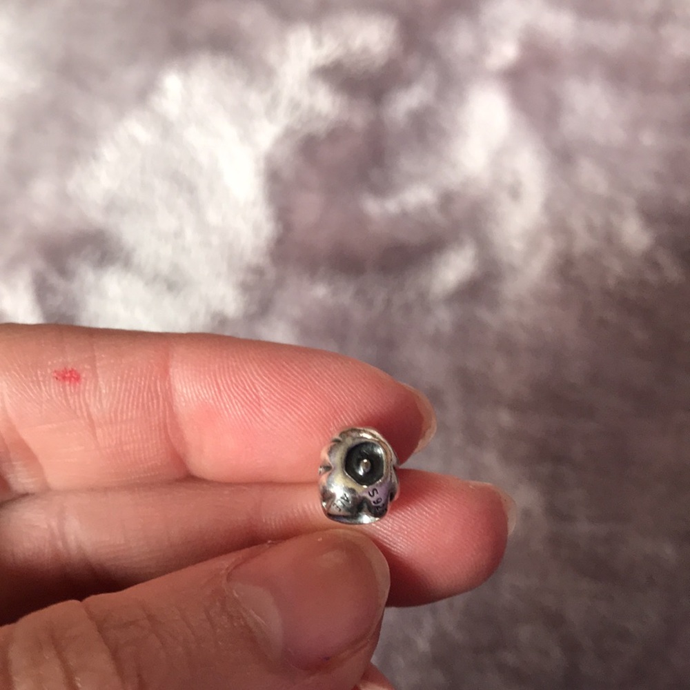 Pandora Strawberry Bead - Picture 3 of 3